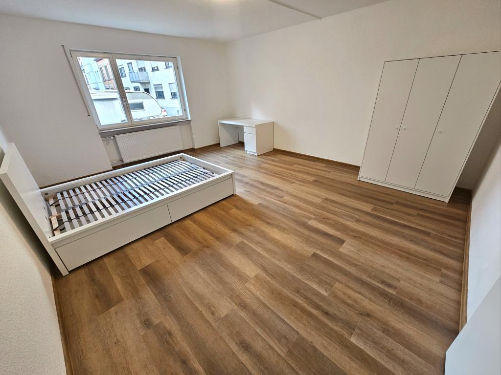 Saniertes Zimmer zu vermieten mit ca. 25qm in 6er-WG - Photo 3