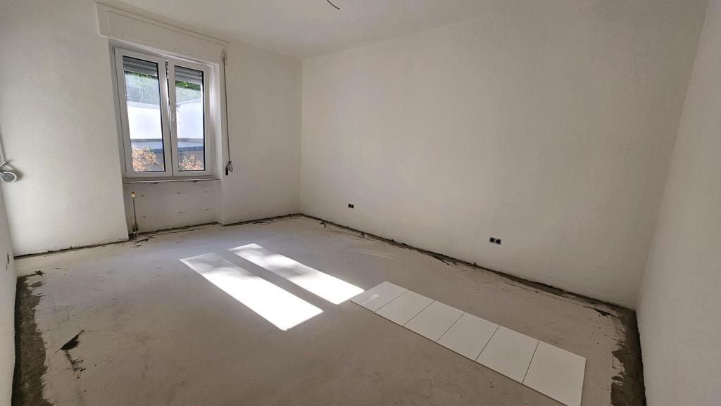 NEU-sanierte 4-Zimmer-EG-Whg. zwischen Kolpingplatz und alter Vincentius-Klinik zu vermieten! - Photo 4