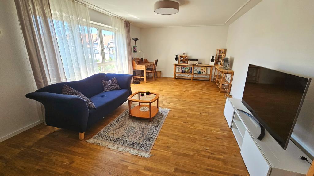 Helle, top gepflegte 3,5 Zi.-Whg. mit TG-Stellplatz in der Südweststadt! - Photo 1