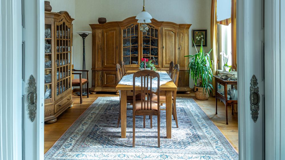 Saniertes, denkmalgeschütztes Wohnhaus mit Garten, Nebengebäuden u. Garage im Herzen von Wiefelstede - Photo 3