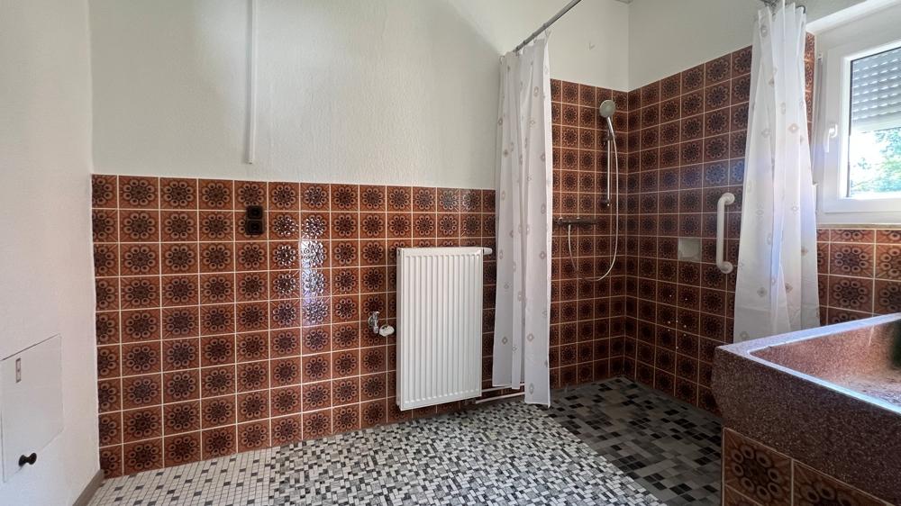 Freistehendes Einfamilienhaus mit großem Gartengrundstück in Wardenburg/Harbern I - Photo 4