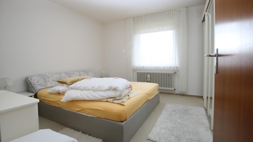 Großzügige 3-Zimmer-Obergeschosswohnung mit Loggia und Kellerraum in zentraler Lage in Bad Zw'ahn - Photo 2