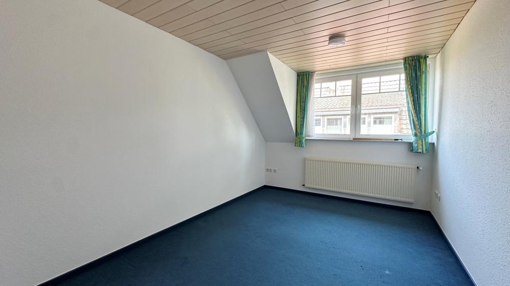 Gepflegte 4-Zimmer-Doppelhaushälfte mit Garten, Terrasse und Stellplatz in Eversten - Photo 2