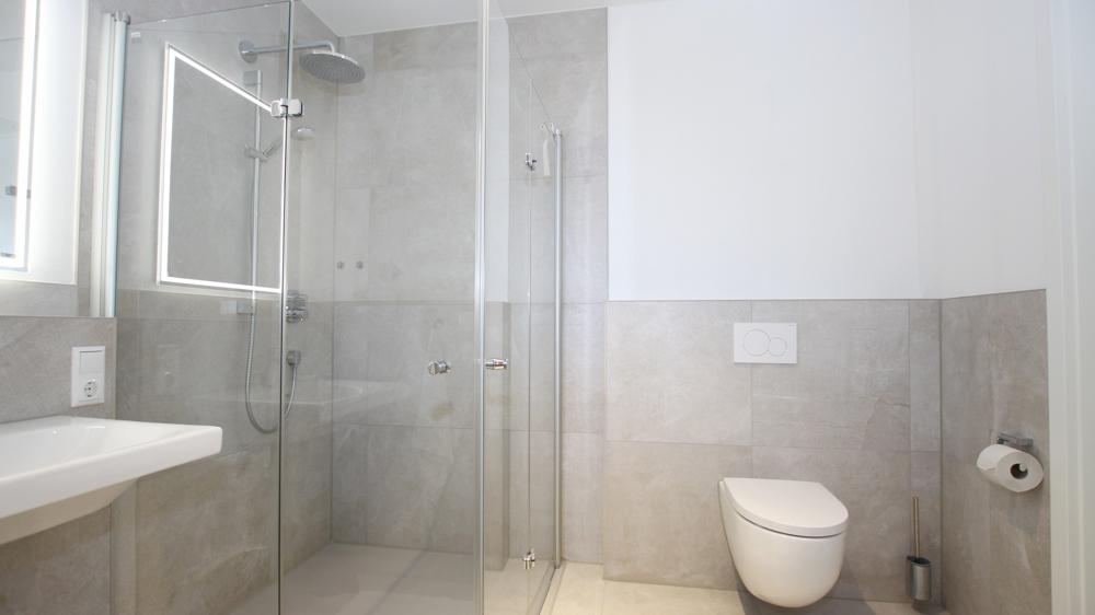 Exklusives Wohnen in einer 2-Zimmer-Penthouse-Wohnung mit Dachterrasse und Stellplatz inkl. EBK - Photo 5