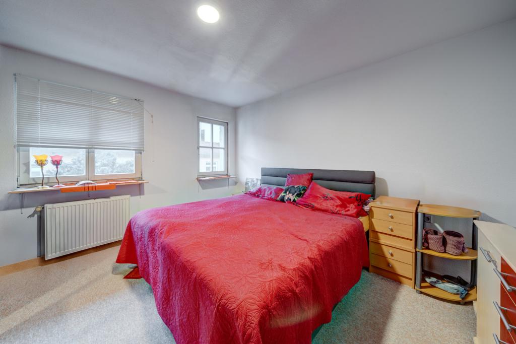 Schlafzimmer_ 2OG