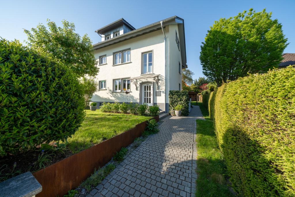 Außenansicht_Zugang Garten
