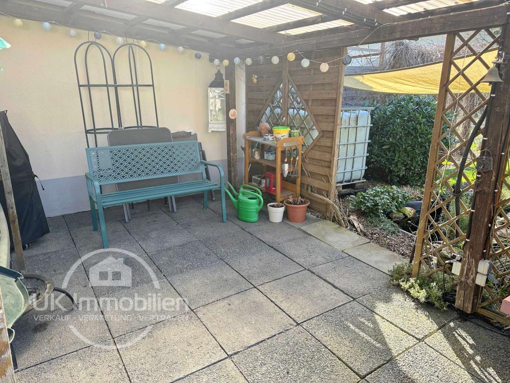 Erstbezug nach Sanierung 2,5-Zi-Whng im Dachgeschoss mit Gartenidylle - Photo 2