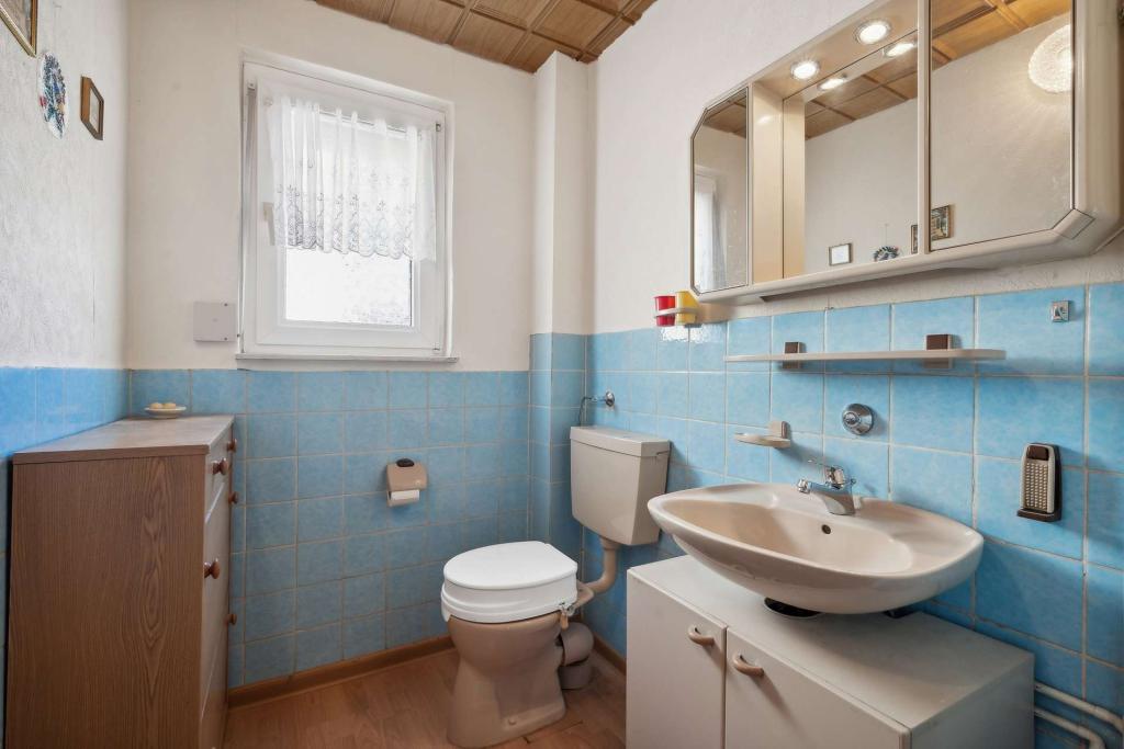 Gäste-WC vorne