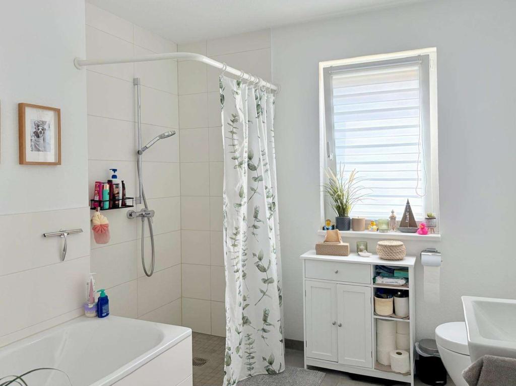 Moderne 2-Zimmer-Wohnung mit Terrasse und Gartenanteil - Foto 5