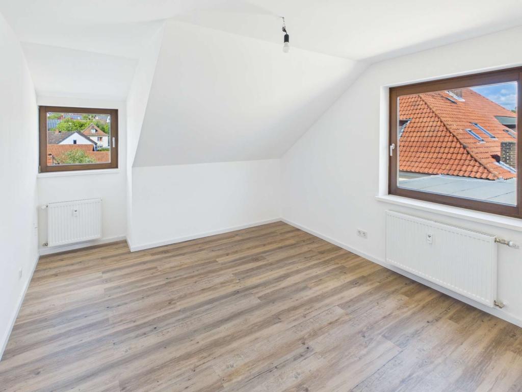 Ideal geschnittene und sanierte Wohnung in zentraler Lage von Wildeck-Obersuhl - Photo 4