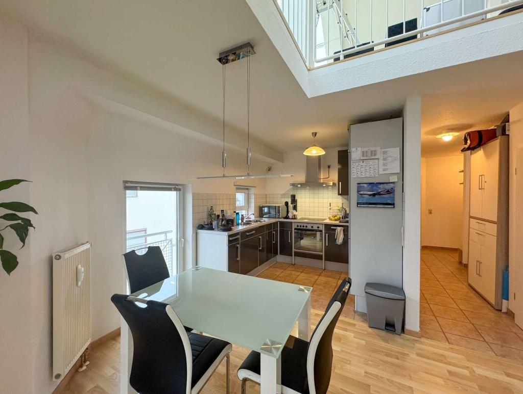 Gemütliche Dachgeschoss-Maisonettewohnung in Ober-Mörlen - Photo 4