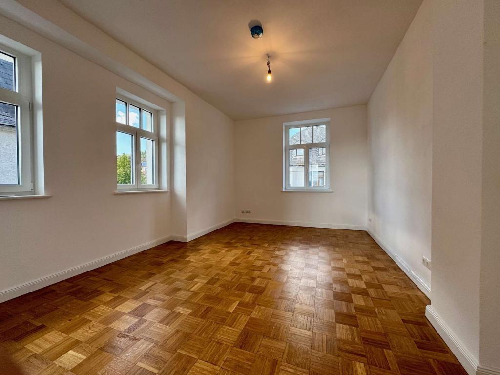 Zentral und ruhig: Sanierte Altbauwohnung mit traumhafter Dachterrasse - Foto 1