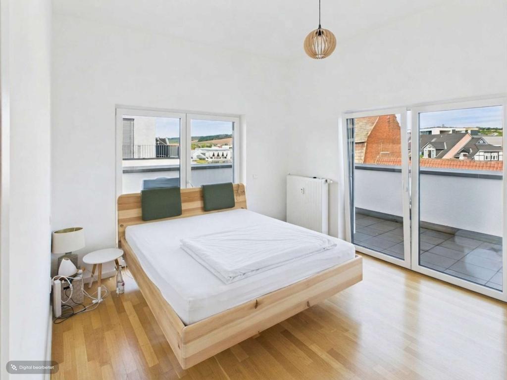 Exklusive Penthousewohnung in Bebra mit großzügigen Balkonflächen und flexiblem Wohnkomfort - Photo 2