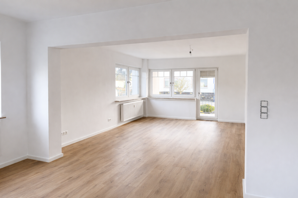 Erstbezug nach Renovierung: Helle Wohnung in Waldbrunn-Hintermeilingen! - Photo 2