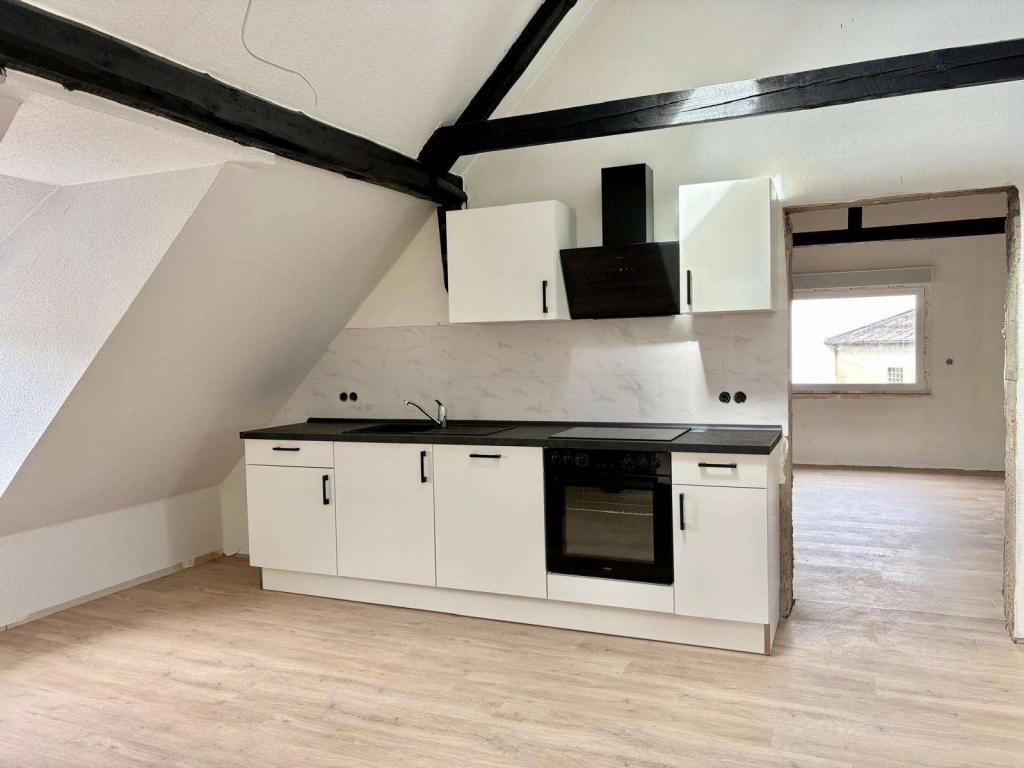 Stilvolle Dachgeschosswohnung mit besonderem Charme - Foto 2
