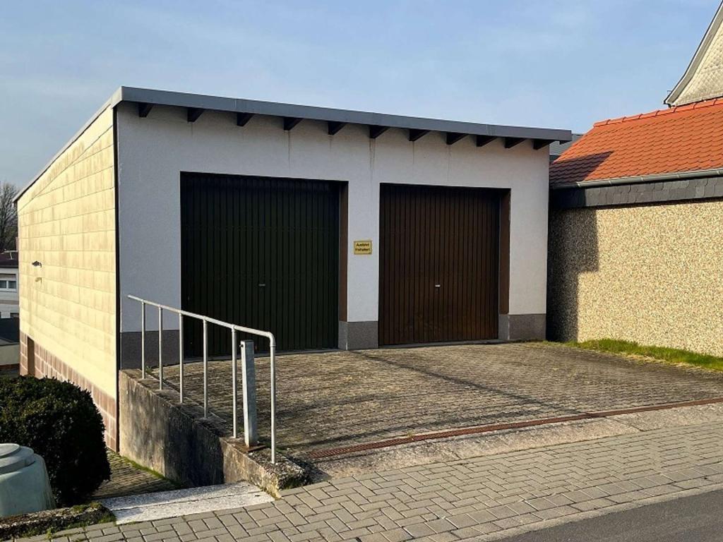 1486149-B4qDgNbXfmstvDNrn3fkfXNY-40376-lang14_IMAXX_Main-Kinzig-Budingen_15 Doppelgarage.jpg