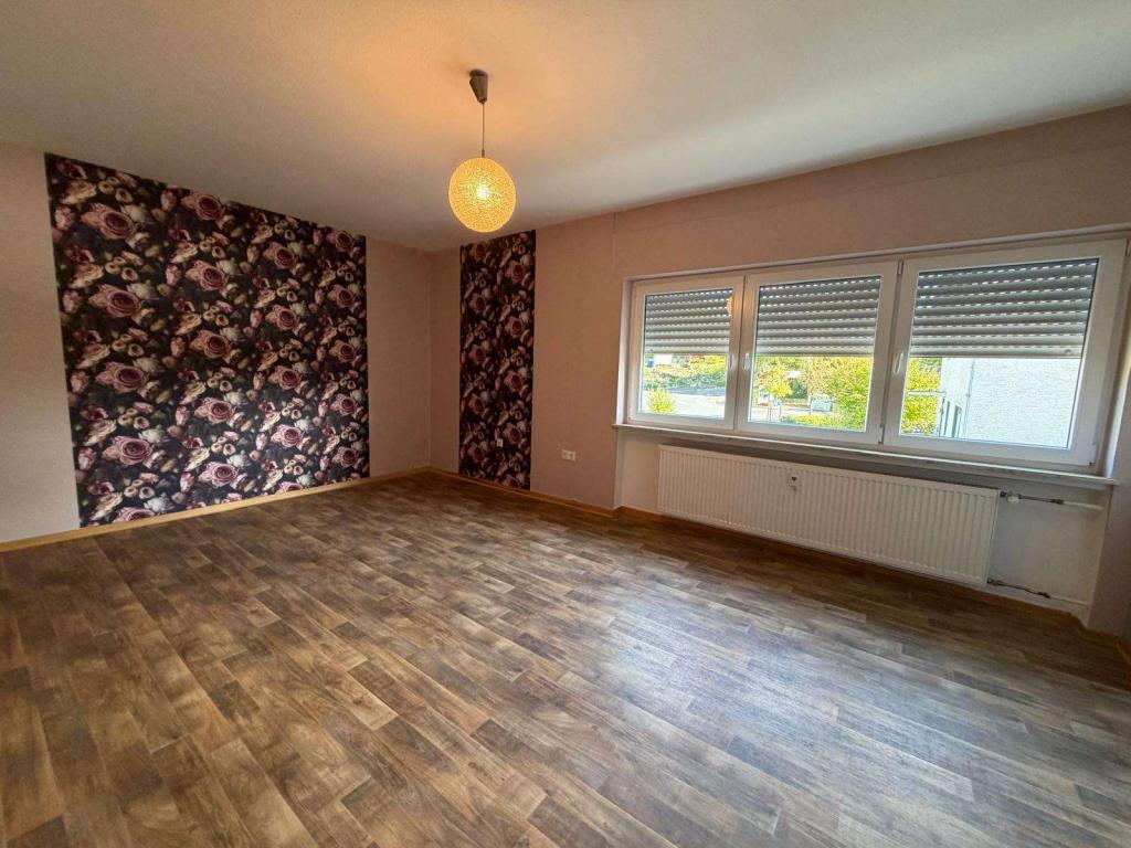 Großzügige 4-Zimmer Wohnung mit Balkon in Pohlheim- Watzenborn - Photo 5