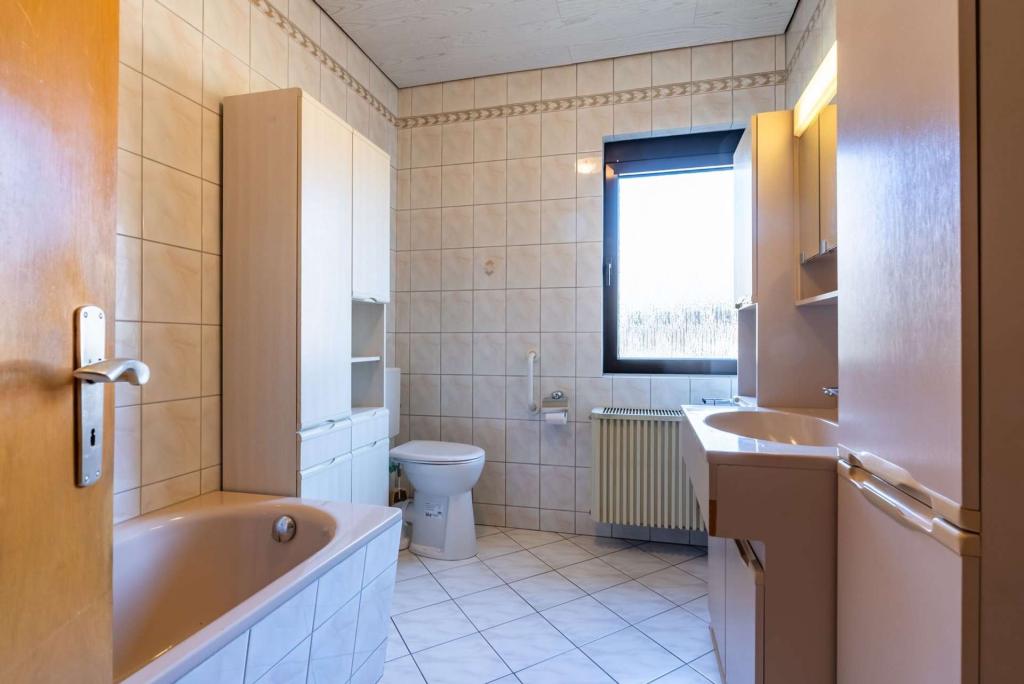 1466929-4tyV7ASwYPxktxEv4he7oGBJ-41447-lang15_IMAXX_Bad Nauheim_Bild14.jpg
