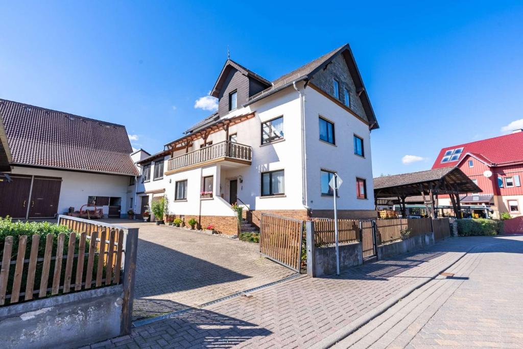 1466929-NCwbTd25WHxF5wYsAZpQmbGb-41447-kurz_IMAXX_Bad Nauheim_Bild46.jpg