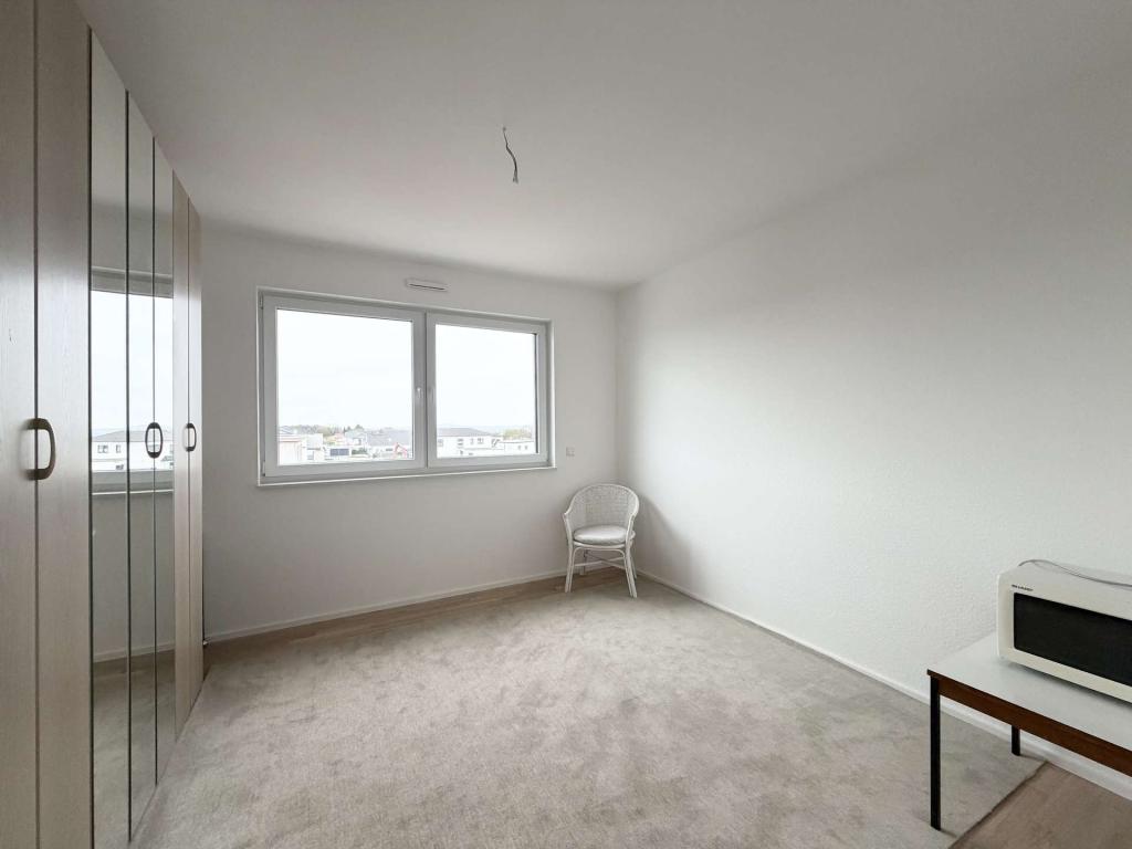 Grün, ruhig und modern – 3-Zimmer-Wohnung mit Balkon und Ausblick - Photo 4