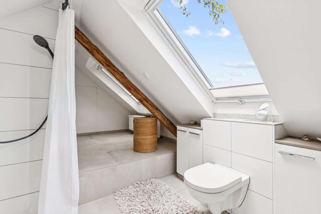 Badezimmer im DG