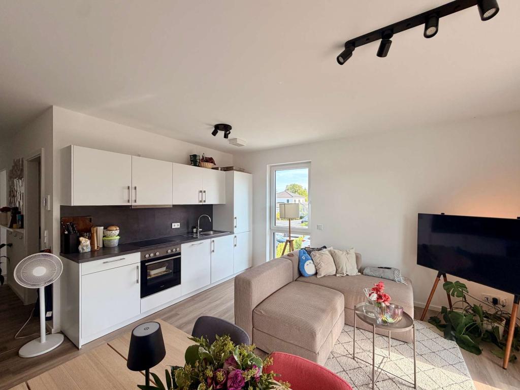 Hochwertige 2-Zimmer-Wohnung mit Aufzug und Einbauküche in Butzbach-Nieder-Weisel - Photo 2