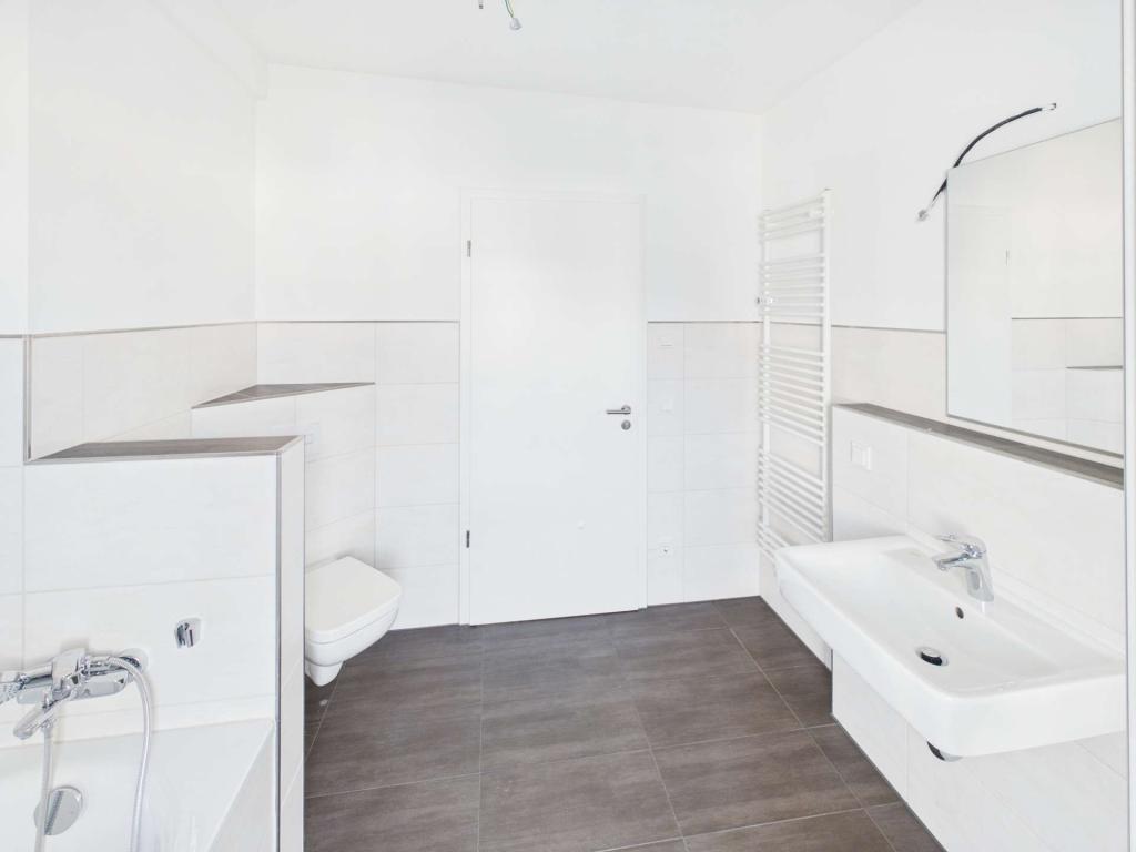 Exklusive Penthousewohnung in Bebra mit großzügigen Balkonflächen und flexiblem Wohnkomfort - Foto 4