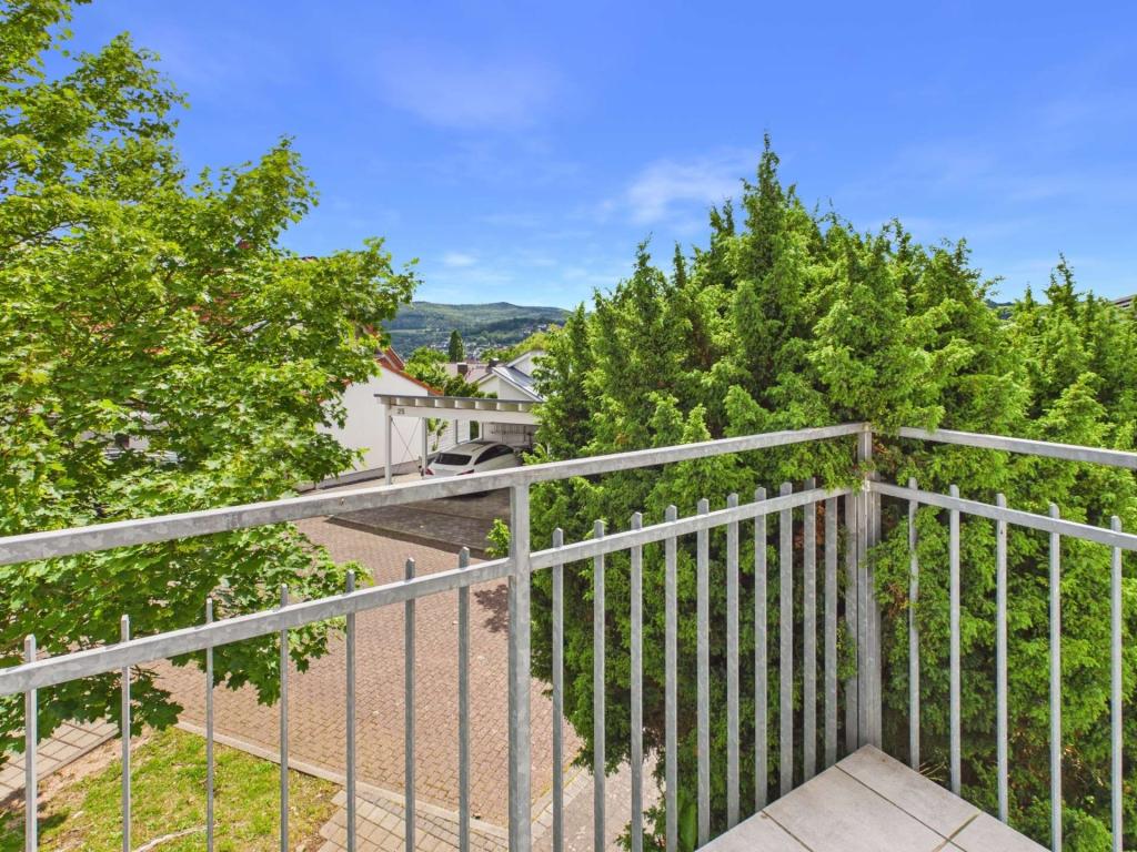 Modernisierte 2-Zimmerwohnung mit Weitblick über Rotenburg an der Fulda - Foto 3