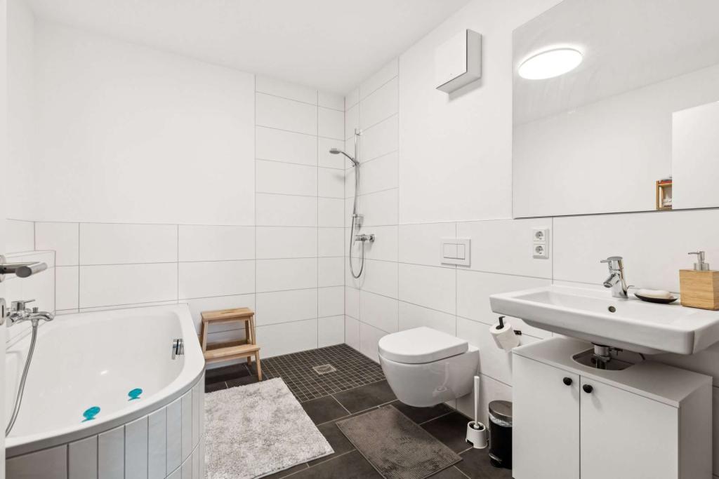 Attraktive 3-Zimmer Wohnung mit Tiefgarage und Einbauküche in zentraler Lage von Wetzlar! - Photo 4