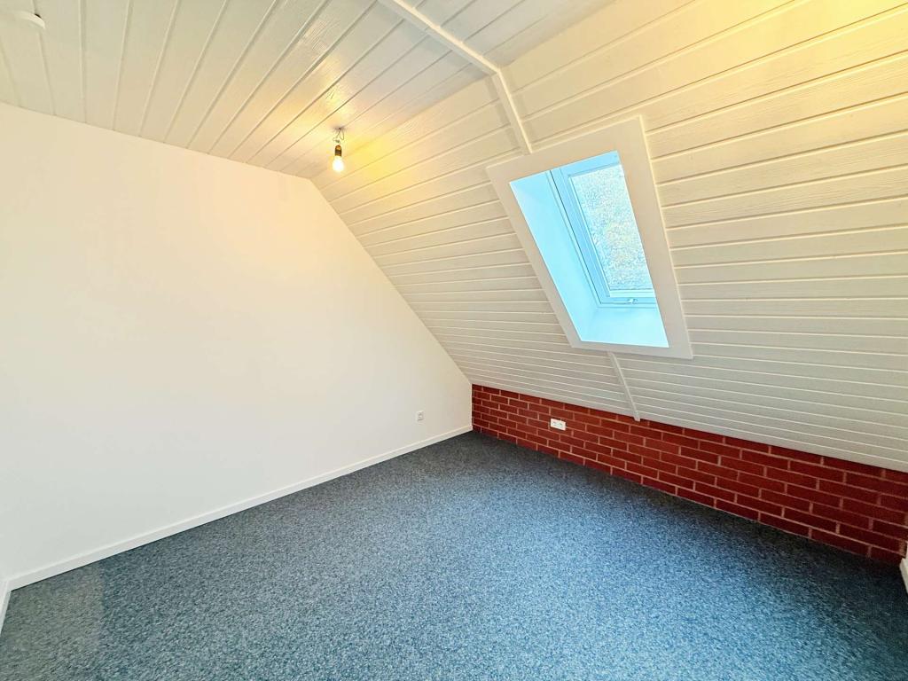 Gemütliche 3-Zimmer-Dachgeschosswohnung mit Blick ins Grüne in Homberg (Ohm) – Erbenhausen - Foto 5