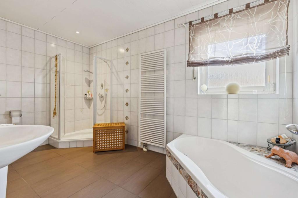 Badezimmer 2 OG.