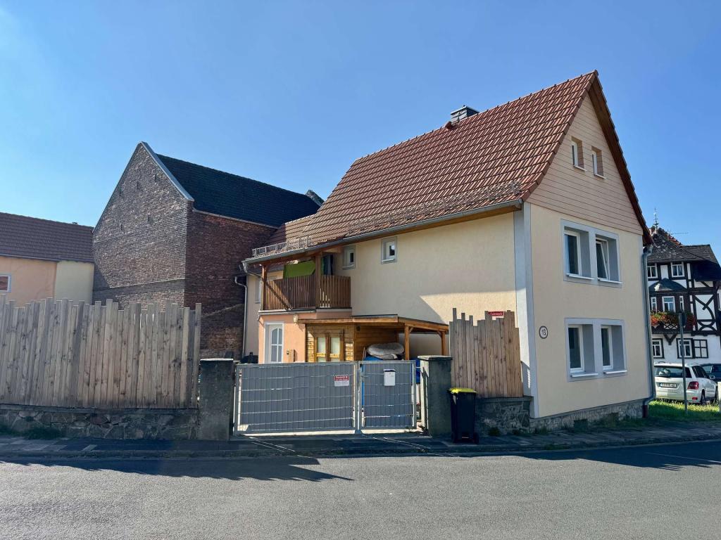 Straßenansicht