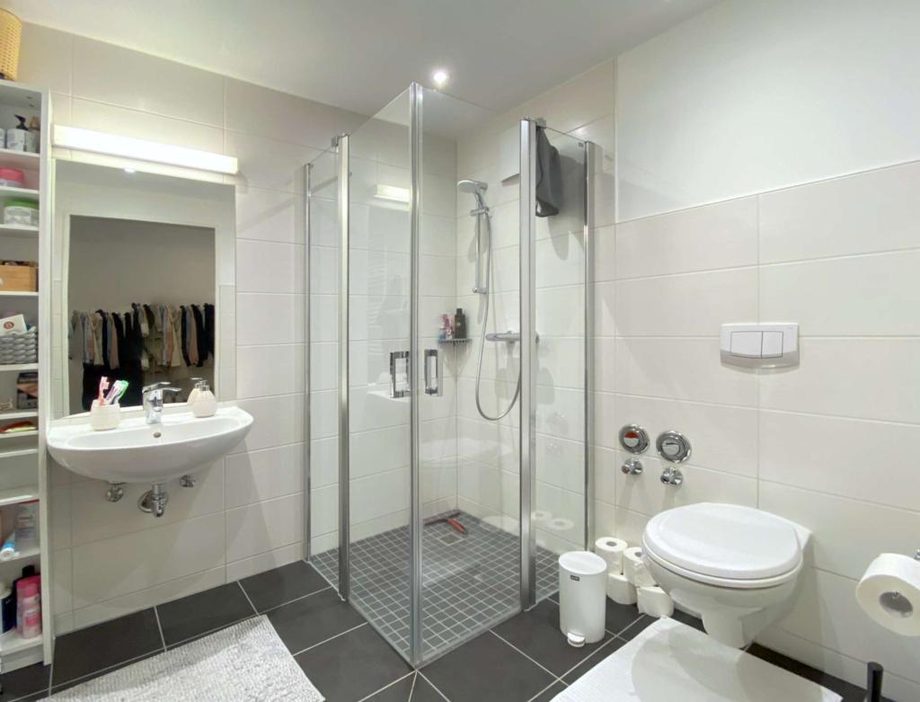 Kompakt und Chic: 1-Zimmer-Apartment mit Balkon am Kugelberg - Foto 2