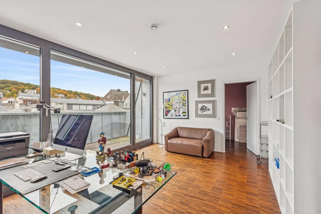 Großzügiges Wohnen am Aliceplatz – Exklusive 3‑Zimmer‑Wohnung mit Panoramaausblick - Photo 3