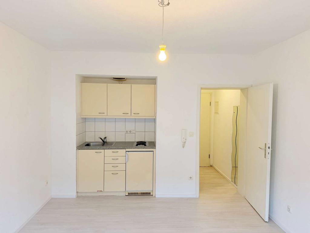 Helle 1-Zimmer-Wohnhung mit Einbauküche in zentraler Innenstadtlage von Gießen - Photo 3