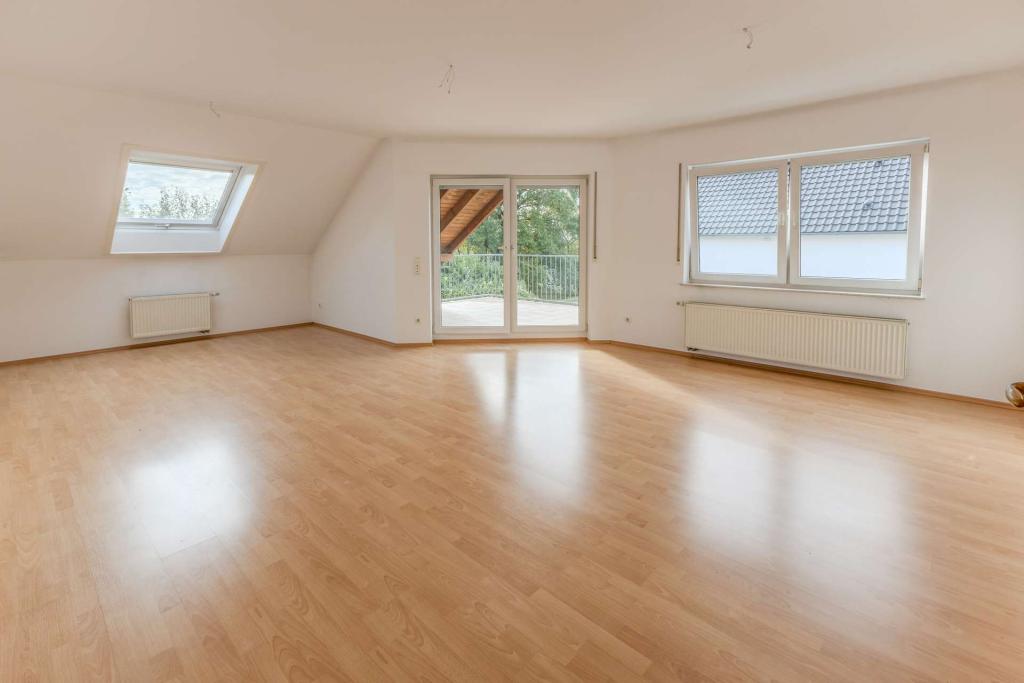 Single oder Paare gesucht - großzügige 3-Zimmer-Dachgeschosswohnung in ruhiger Wohnlage - Foto 4