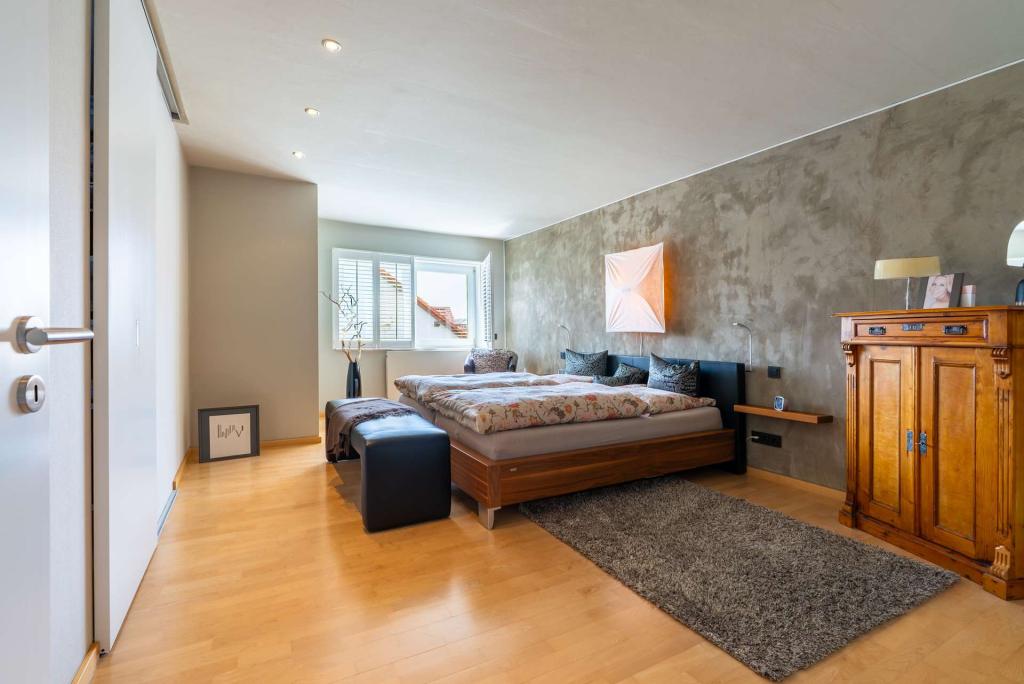 Elternschlafzimmer mit Ankleide