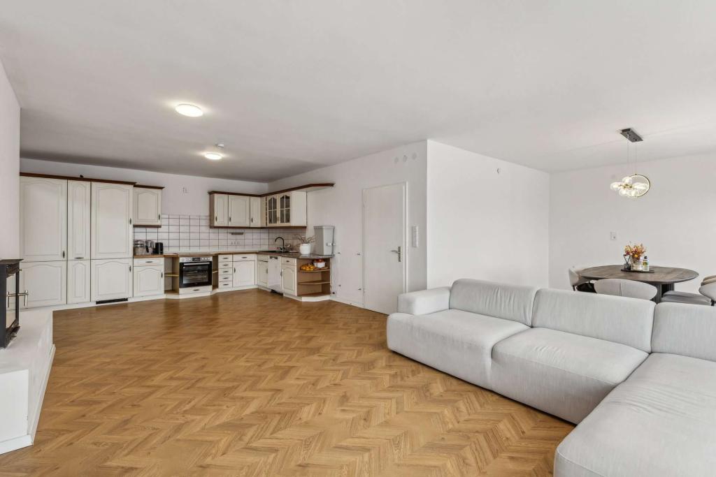 Küche, Wohnzimmer