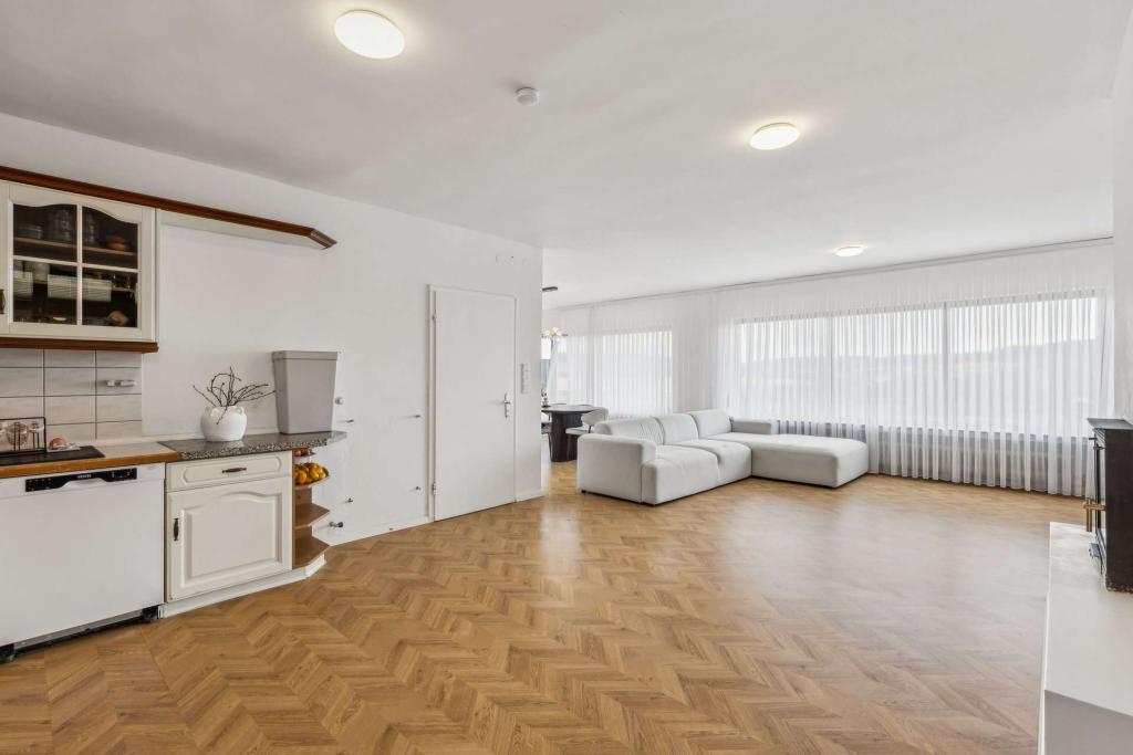 Küche, Wohnzimmer