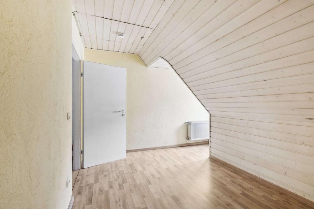 Zimmer II Wohnung