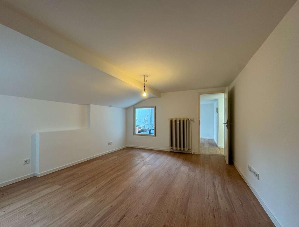 Schlafzimmer DG