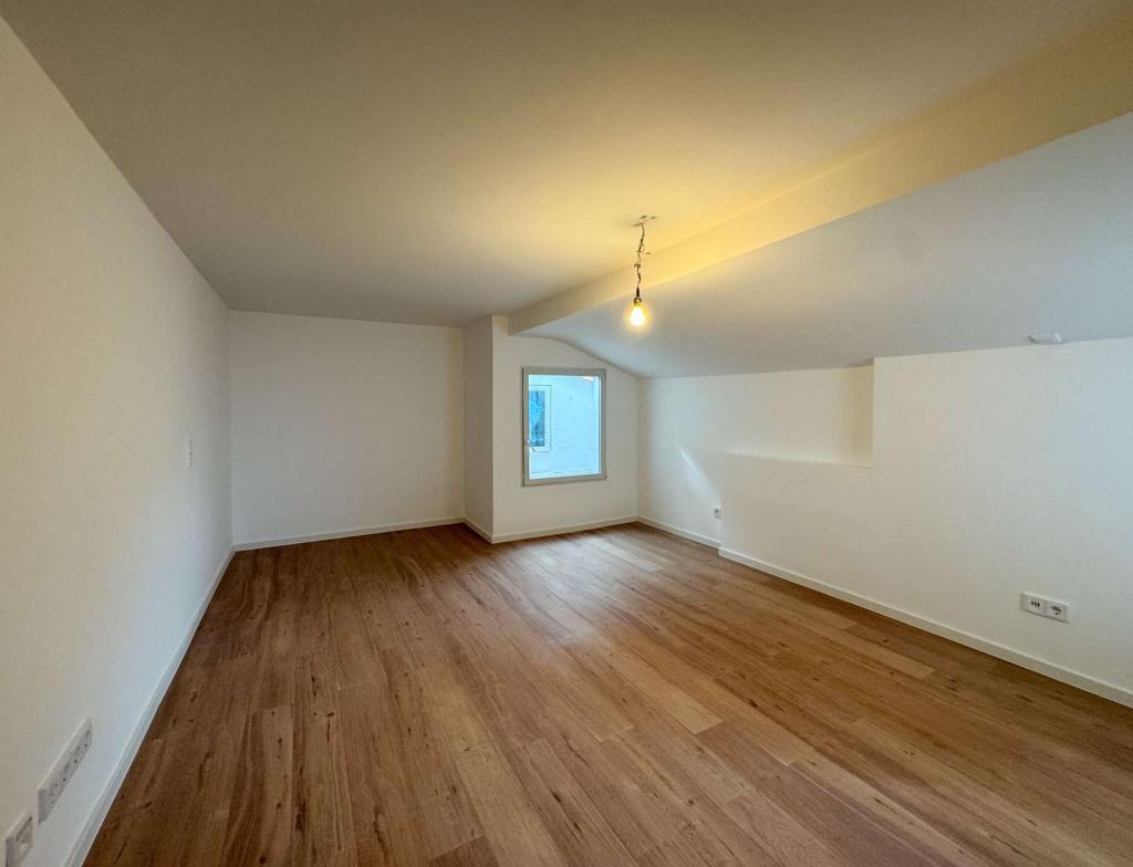 Schlafzimmer DG