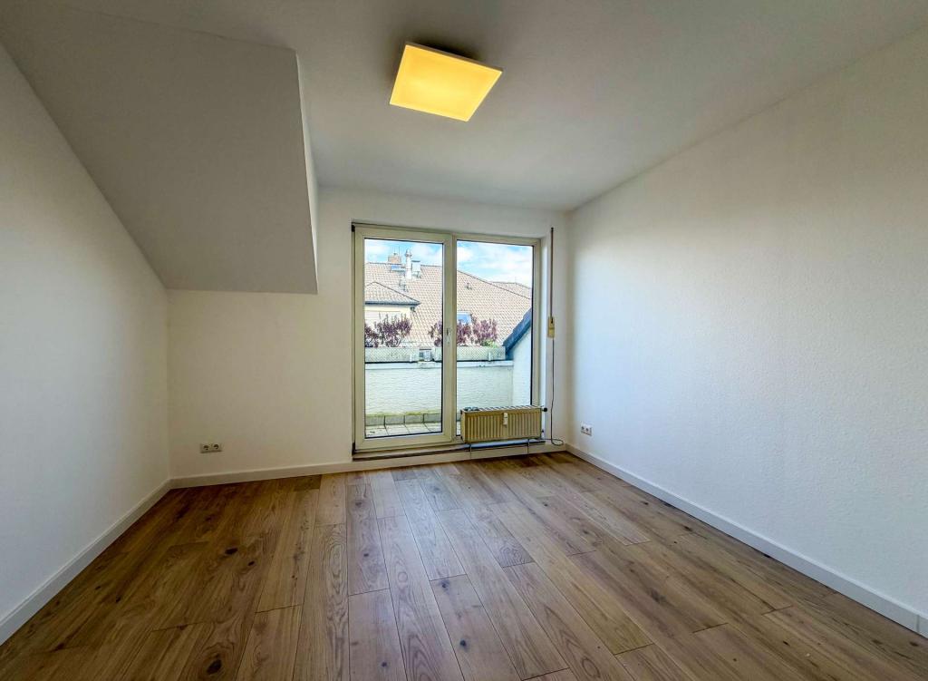 Zentral gelegen: 3-Zimmer Wohnung in Friedberg mit großer Terrasse - Photo 3