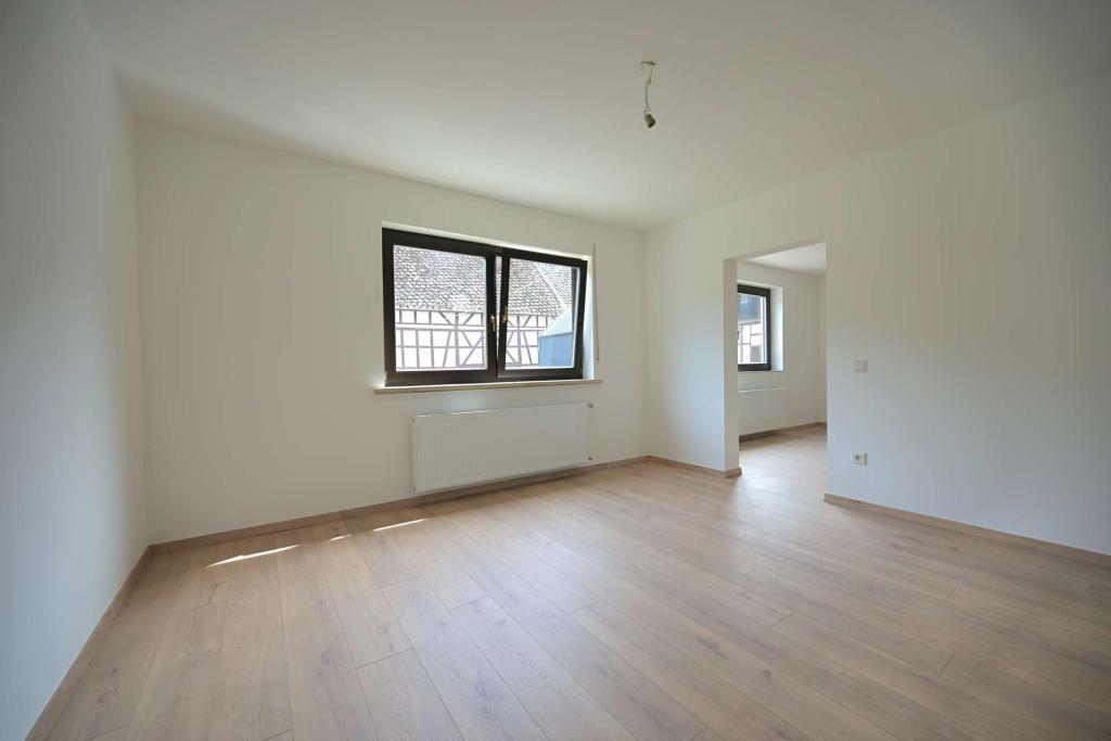 Erstbezug nach Sanierung: 2-Zimmer-Wohnung mit Einbauküche & Balkon in Dill - Foto 1