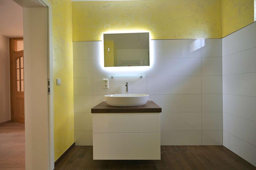 Erstbezug nach Sanierung: 2-Zimmer-Wohnung mit Einbauküche & Balkon in Dill - Foto 4
