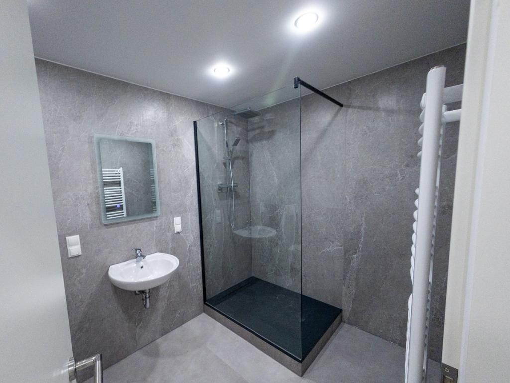 Moderne und helle 3-Zimmer-Wohnung - Photo 2