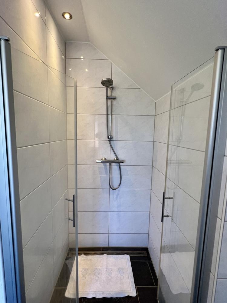 Dusche DG