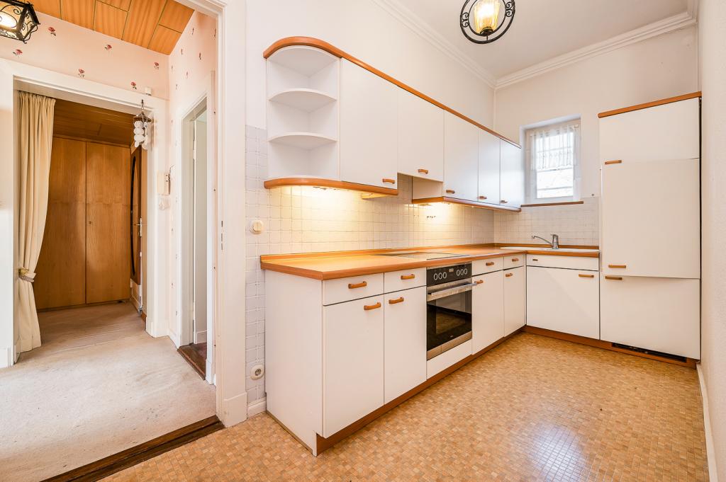 Freie Wohnung im OG