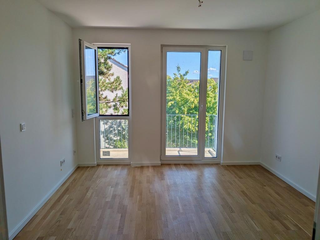 5_SchlafzimmerFensterOffen.jpeg