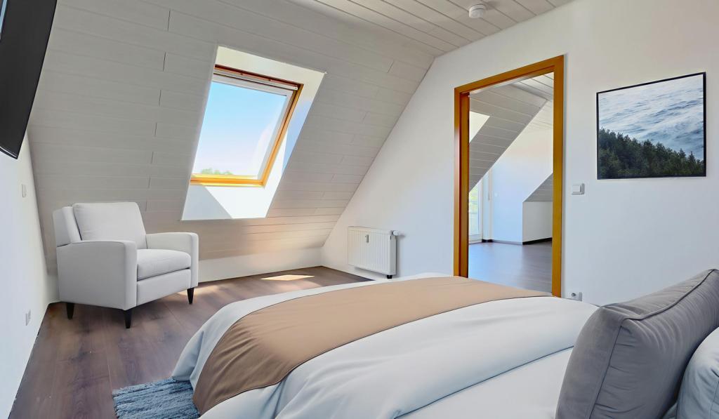 Schlafzimmer mit virtueller Einrichtung